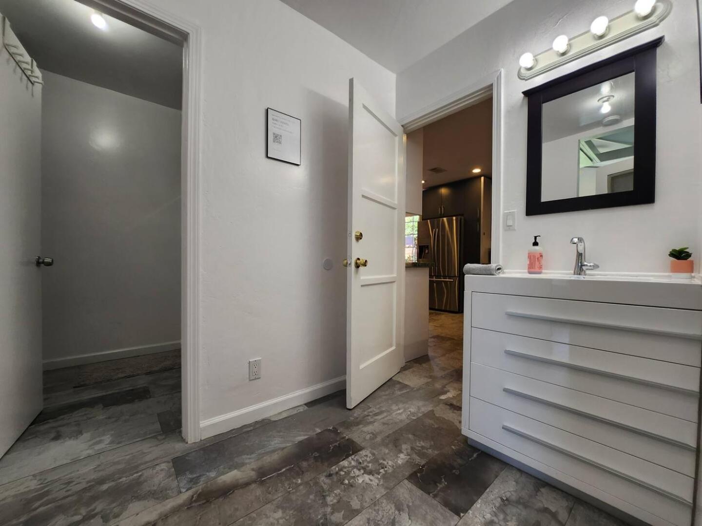 Private Room1 Own Bath Own Entry Shared Kitchen Walk To Ucsd ซานดิเอโก ภายนอก รูปภาพ